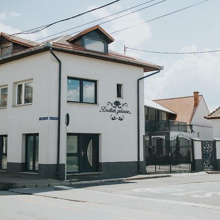 Endlich Zuhause Hotel Nagyszeben Kültér fotó