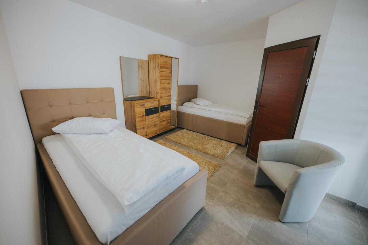 Endlich Zuhause Hotel Nagyszeben Kültér fotó