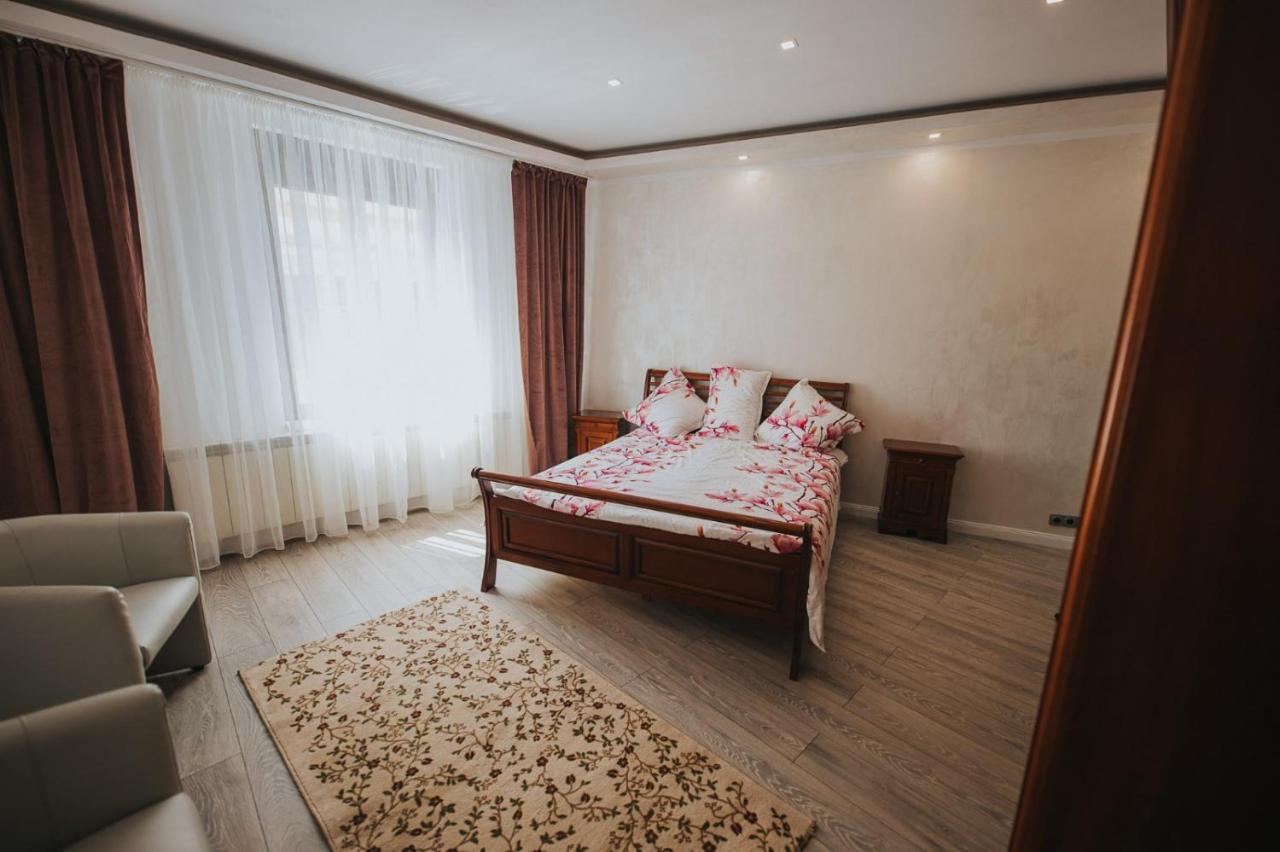 Endlich Zuhause Hotel Nagyszeben Kültér fotó