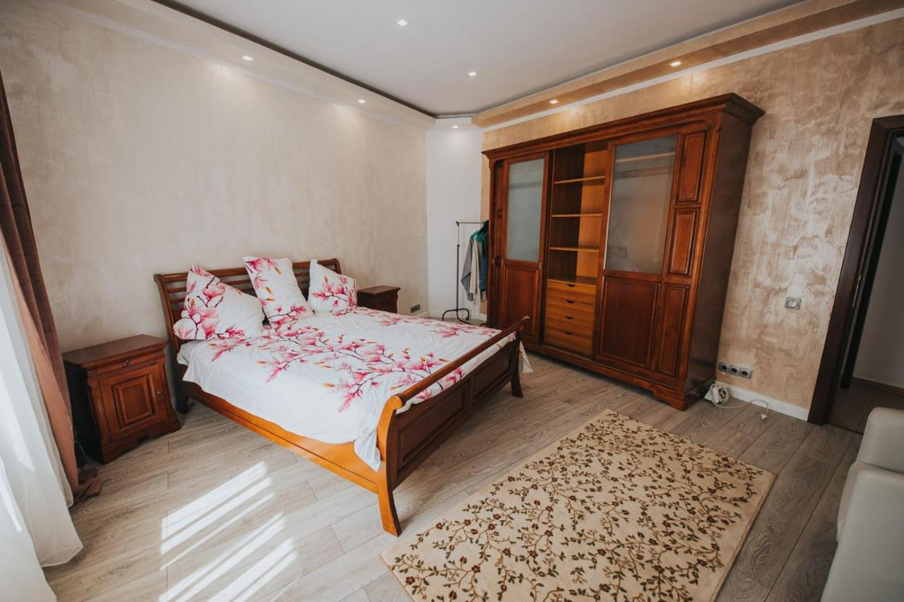 Endlich Zuhause Hotel Nagyszeben Kültér fotó